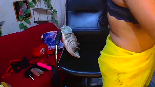 SnoowForYou online show from April 2, 2026, 11:39 am