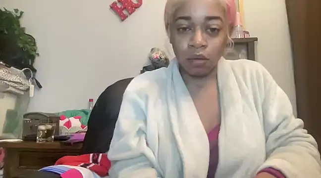 MommyConfident online show from March 15, 2025, 5:41 am