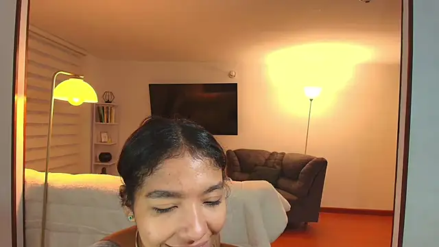 samy jonnes  online show from October 8, 2025, 11:05 pm