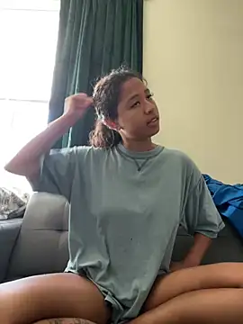 VanessaBling online show from March 19, 2025, 3:19 pm