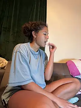 VanessaBling online show from March 18, 2025, 1:13 am