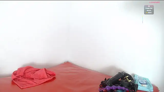 seductivespellvagina80 online show from March 14, 2026, 1:17 pm