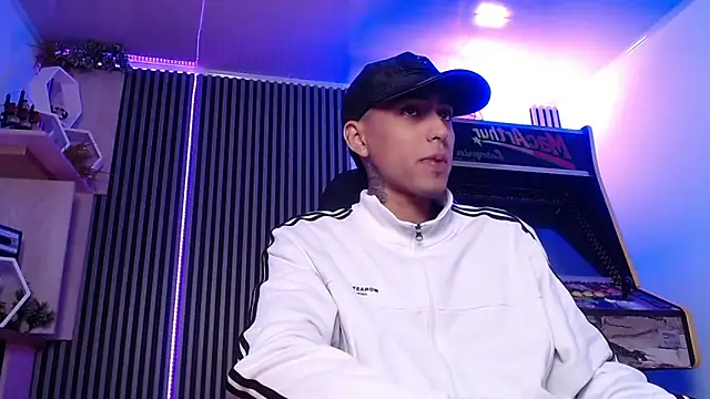 Liam lee online show from March 11, 2025, 12:28 pm