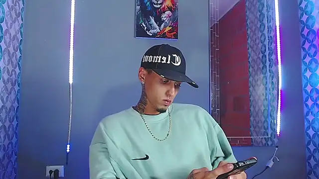 Liam lee online show from March 27, 2026, 11:38 pm