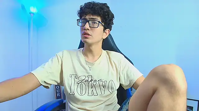 Snapshot of TylerWhite_ chatting on September 27, 2025, 11:16 am TylerWhite online show from September 27, 2025, 11:16 am