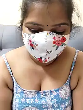 Lovely-Rose143 online show from January 13, 2025, 6:06 am