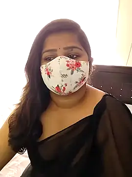 Lovely-Rose143 online show from January 30, 2025, 6:24 am