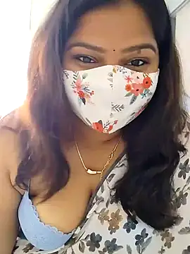 Lovely-Rose143 online show from January 9, 2025, 5:13 am