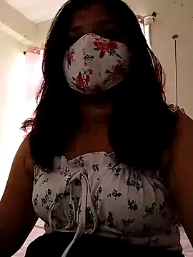 Lovely-Rose143 online show from February 1, 2025, 5:49 am