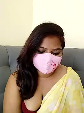 Lovely-Rose143 online show from February 19, 2025, 6:22 am