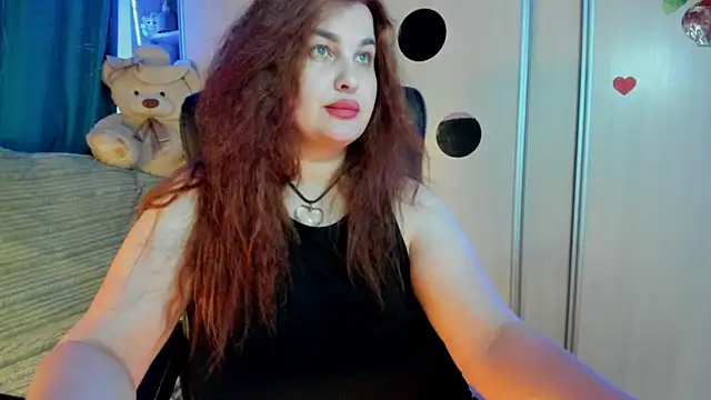 Snapshot of CoraSwon chatting on June 12, 2026, 2:59 pm CoraSwon online show from June 12, 2026, 2:59 pm