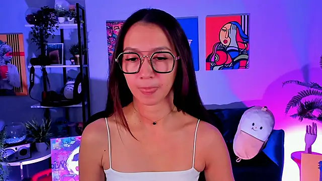 LanaBaker online show from November 5, 2025, 2:47 am