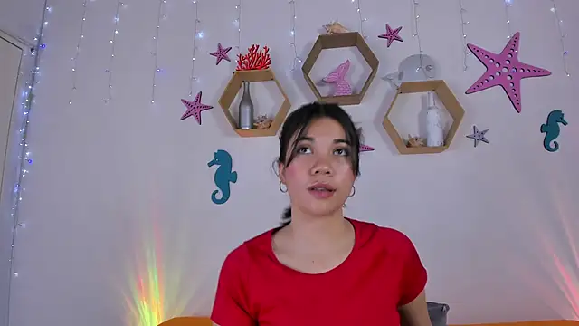 Emiily Parkerr online show from March 19, 2025, 2:59 am