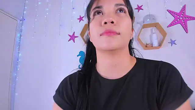 Emiily Parkerr online show from September 10, 2025, 3:05 am