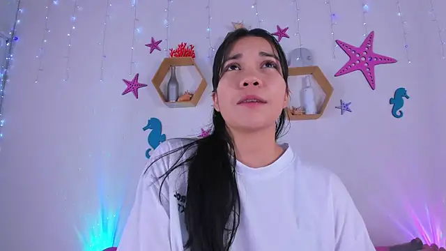 Emiily Parkerr online show from September 12, 2025, 3:06 am