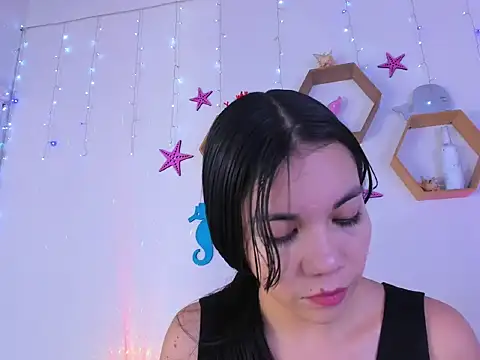 Emiily Parkerr online show from November 6, 2025, 3:10 am