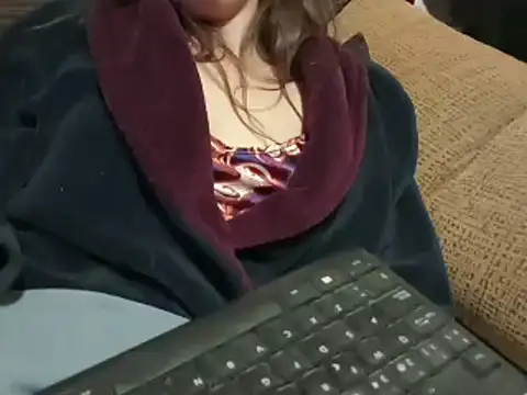 ForeversweetXX online show from January 18, 2025, 4:15 am