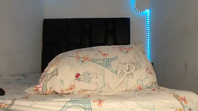 Snapshot of alizbunny chatting on February 12, 2025, 10:15 pm alizbunny online show from February 12, 2025, 10:15 pm