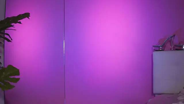 NatyDesiree online show from March 15, 2025, 11:29 am