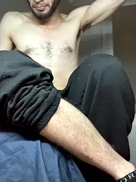 pantslesstraveler plt online show from September 9, 2025, 11:14 pm