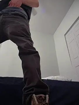 Snapshot of pantslesstraveler_plt chatting on February 23, 2026, 7:58 pm pantslesstraveler plt online show from February 23, 2026, 7:58 pm