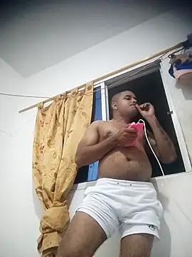 SaucyAffair0 online show from April 7, 2026, 3:41 am