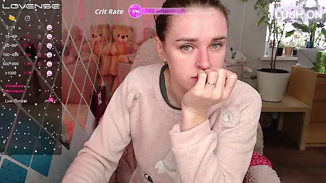 Bella  Swoon online show from September 21, 2025, 3:44 am