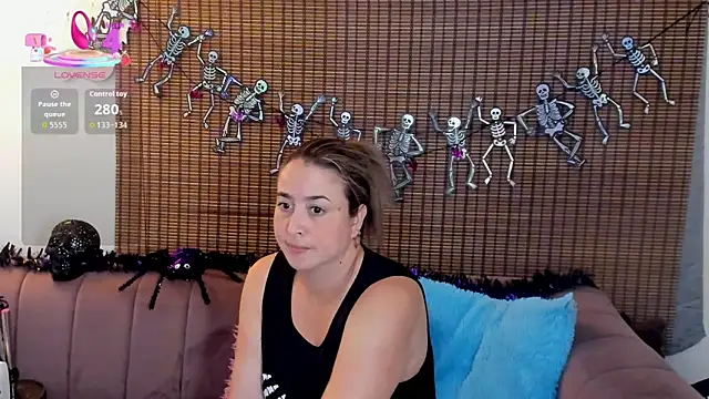 ariana cross online show from October 17, 2025, 11:56 am