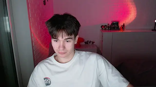 MarkusDean online show from November 23, 2025, 2:38 pm