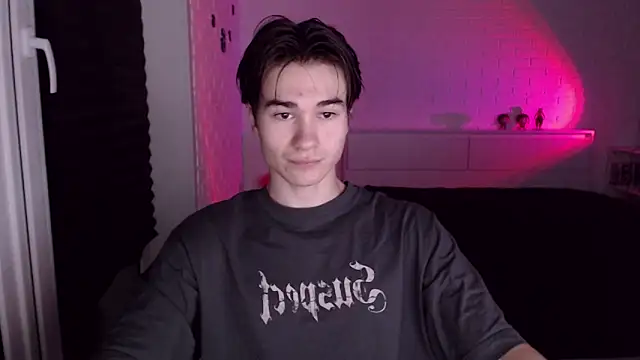 MarkusDean online show from September 10, 2025, 4:06 pm