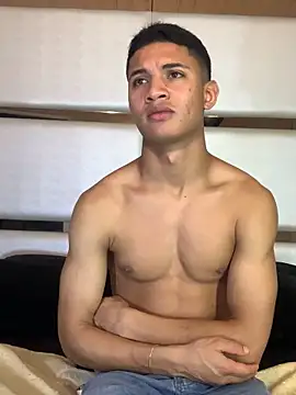 ALAN SANTHOS online show from October 4, 2025, 10:44 pm