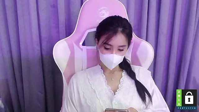 Snapshot of San___San chatting on March 4, 2025, 3:11 am San San online show from March 4, 2025, 3:11 am