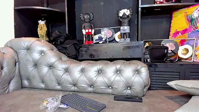 Snapshot of Levy_Steve chatting on March 19, 2025, 10:55 am Levy Steve online show from March 19, 2025, 10:55 am