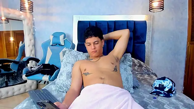 Snapshot of Levy_Steve chatting on March 7, 2025, 10:24 am Levy Steve online show from March 7, 2025, 10:24 am