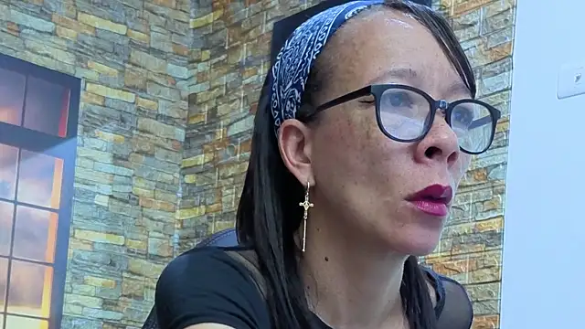 daniela xue online show from September 23, 2025, 8:16 pm