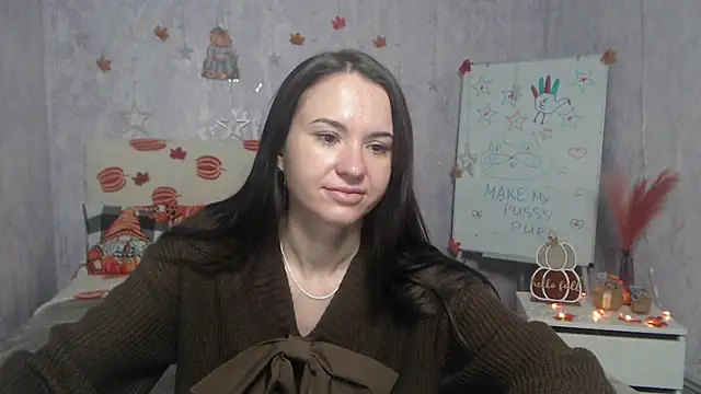 Snapshot of KaraCriegs chatting on November 16, 2025, 7:18 pm KaraCriegs online show from November 16, 2025, 7:18 pm