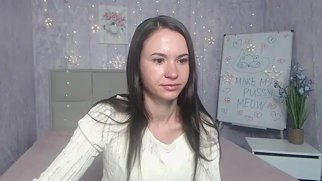 Snapshot of KaraCriegs chatting on September 22, 2025, 5:41 pm KaraCriegs online show from September 22, 2025, 5:41 pm