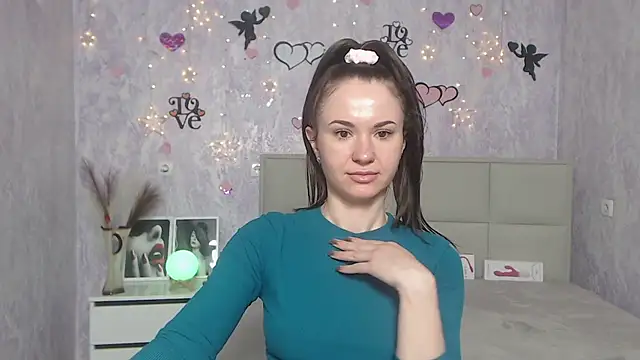 Snapshot of KaraCriegs chatting on March 10, 2025, 3:45 am KaraCriegs online show from March 10, 2025, 3:45 am