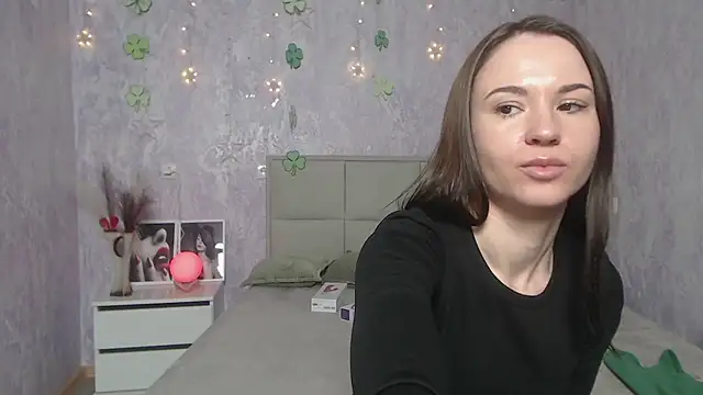 Snapshot of KaraCriegs chatting on March 14, 2025, 6:18 pm KaraCriegs online show from March 14, 2025, 6:18 pm