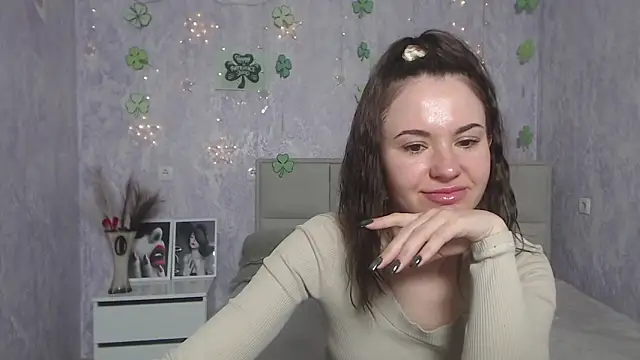 Snapshot of KaraCriegs chatting on March 14, 2025, 5:16 am KaraCriegs online show from March 14, 2025, 5:16 am