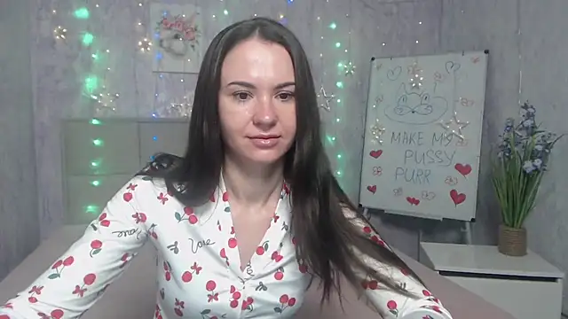 Snapshot of KaraCriegs chatting on October 11, 2025, 5:25 pm KaraCriegs online show from October 11, 2025, 5:25 pm