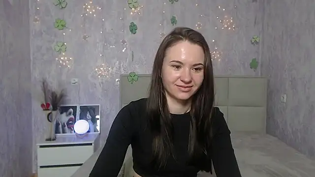 Snapshot of KaraCriegs chatting on March 15, 2025, 12:25 am KaraCriegs online show from March 15, 2025, 12:25 am