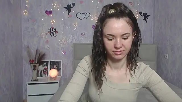 Snapshot of KaraCriegs chatting on March 13, 2025, 10:54 pm KaraCriegs online show from March 13, 2025, 10:54 pm