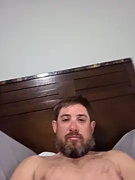 caliguy37 online show from April 18, 2026, 3:20 am