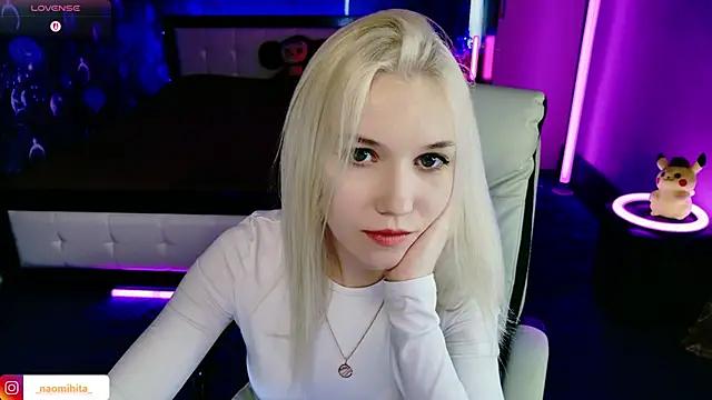Snapshot of ShhhO_O chatting on May 18, 2026, 9:58 am ShhhO O online show from May 18, 2026, 9:58 am