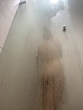 Iris love18 online show from October 25, 2025, 12:10 am