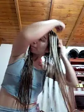 Iris love18 online show from March 4, 2026, 12:57 pm