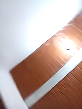 Iris love18 online show from November 27, 2025, 3:01 pm