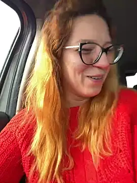 NadiraNoor online show from January 30, 2025, 10:08 am