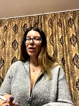 NadiraNoor online show from November 23, 2025, 10:20 pm